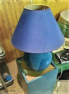 Vendita lampada blu da tavola